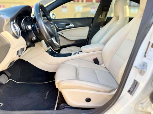 Used 2016 Mercedes-Benz CLA 250 image 21