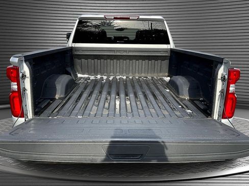 Used 2020 Chevrolet Silverado 2500 Custom w/ Custom Value Package image 7