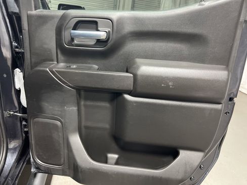 Used 2023 Chevrolet Silverado 1500 Custom image 13