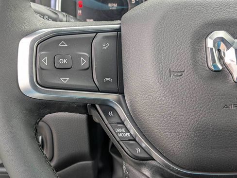 New 2026 RAM 1500 Big Horn AWD/4WD image 18