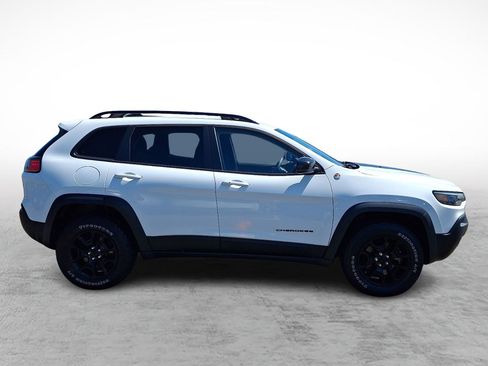 Used 2022 Jeep Cherokee Trailhawk w/ Comfort/Convenience Group AWD/4WD image 6