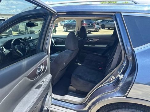 Used 2016 Nissan Rogue SV w/ SV Premium Package FWD image 11