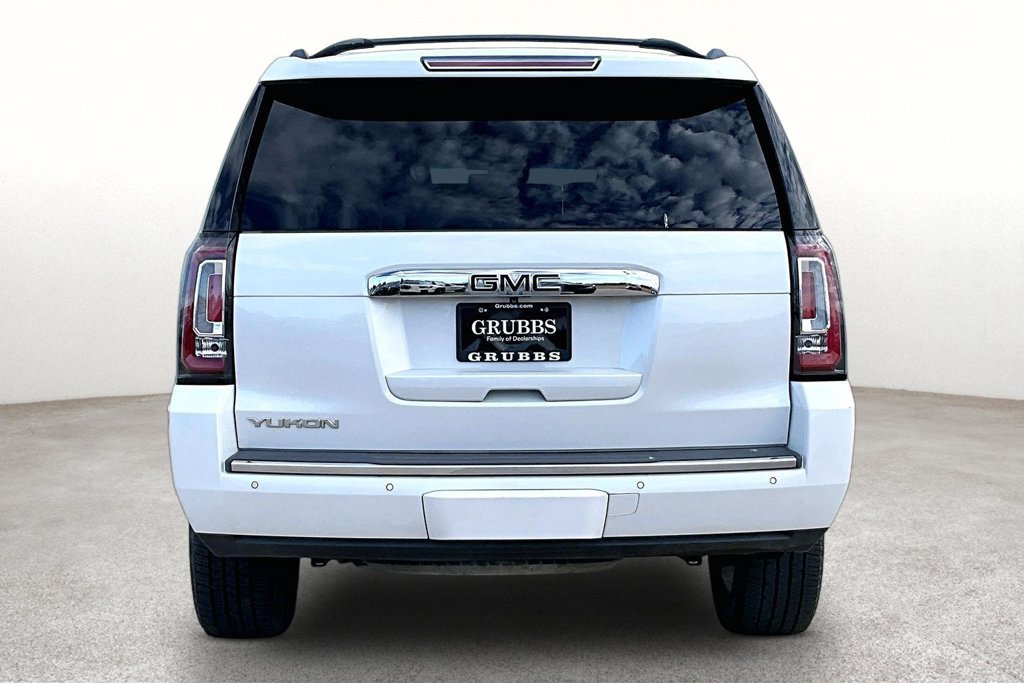 Used 2017 GMC Yukon Denali AWD/4WD image 4