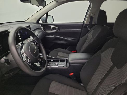 Used 2022 Kia Sorento LX FWD image 17