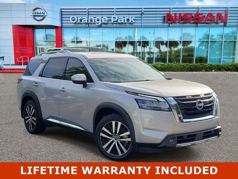 Used 2023 Nissan Pathfinder Platinum w/ Cargo Package AWD/4WD image 1