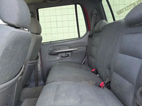 Used 2001 Ford Explorer Sport Trac 4x4 image 11