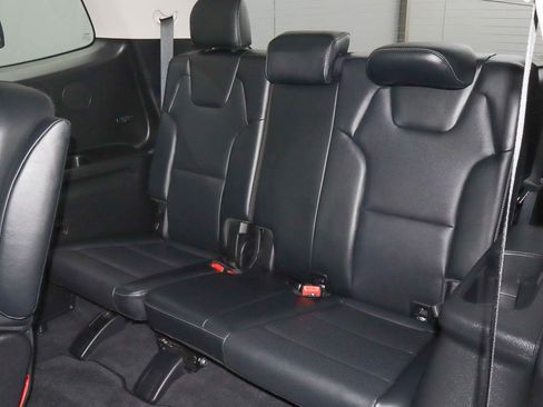 Used 2025 Kia Telluride S FWD image 10