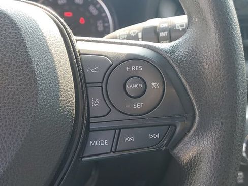Used 2021 Toyota RAV4 XLE w/ Carpet Mat Package (TMS) AWD/4WD image 17