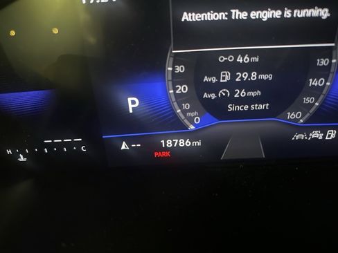 Used 2024 Volkswagen Taos SE image 6