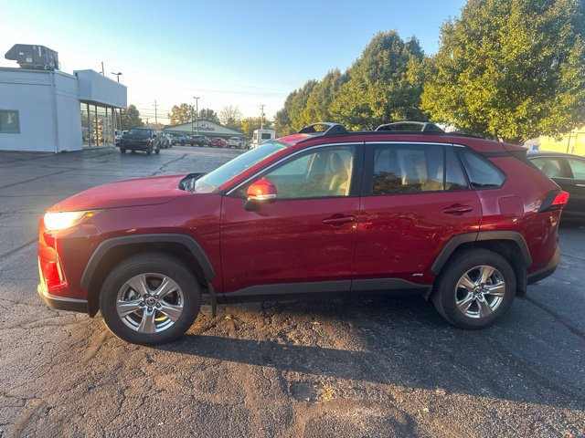 Used 2024 Toyota RAV4 XLE w/ Convenience Package AWD/4WD image 4
