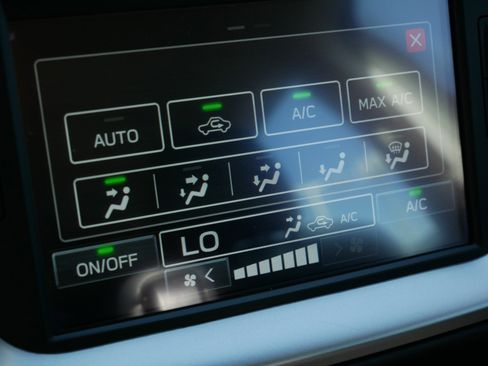 Certified 2025 Subaru Outback image 23