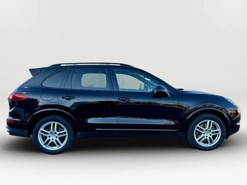 Used 2017 Porsche Cayenne Platinum Edition image 8