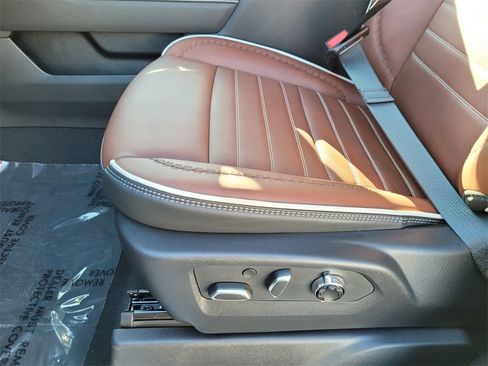 New 2026 GMC Sierra 2500 Denali Ultimate w/ Max Trailering Package image 13