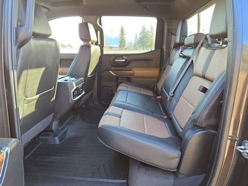 Used 2021 Chevrolet Silverado 1500 High Country image 28