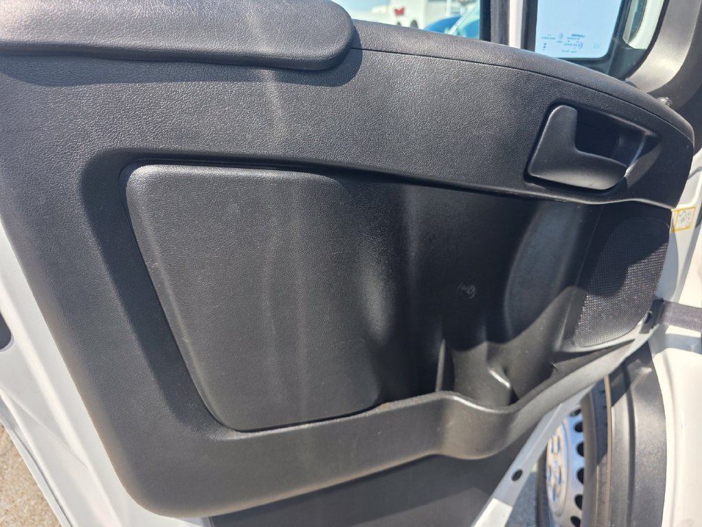Used 2024 RAM ProMaster 2500 w/ Convenience Group FWD image 13