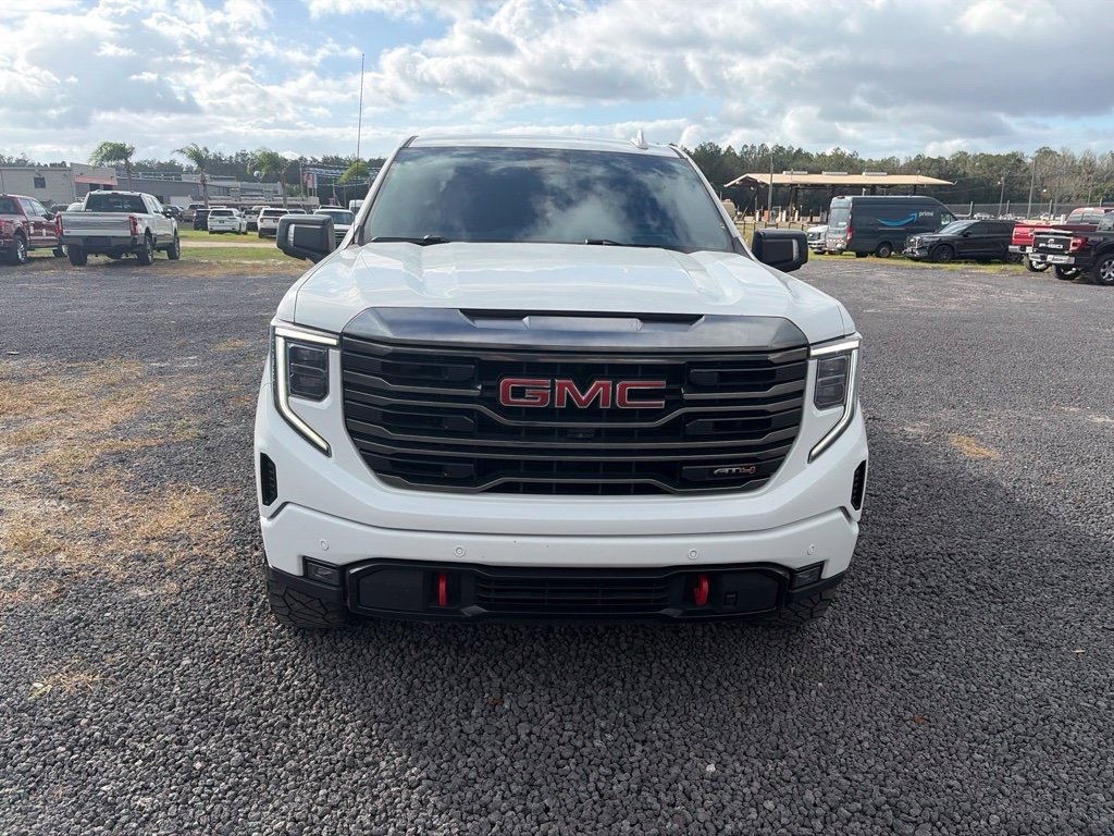 Used 2023 GMC Sierra 1500 AT4 w/ Technology Package AWD/4WD image 8