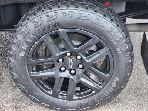 Used 2021 Chevrolet Silverado 1500 LT Trail Boss w/ Convenience Package II image 15