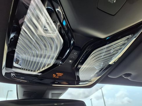 Used 2025 BMW 330i Sedan RWD image 13