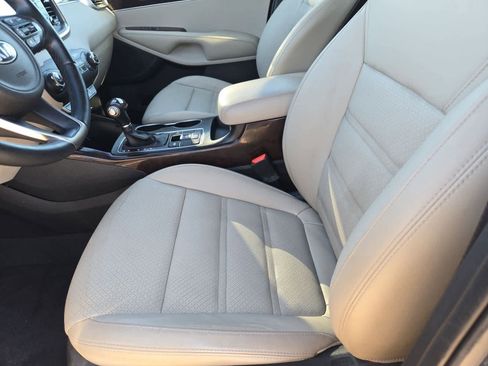 Used 2017 Kia Sorento EX w/ EX Advanced Touring Package image 15