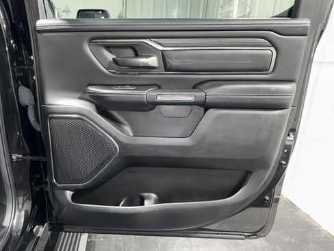 Used 2020 RAM 1500 Limited w/ Body Color Bumper Group image 15