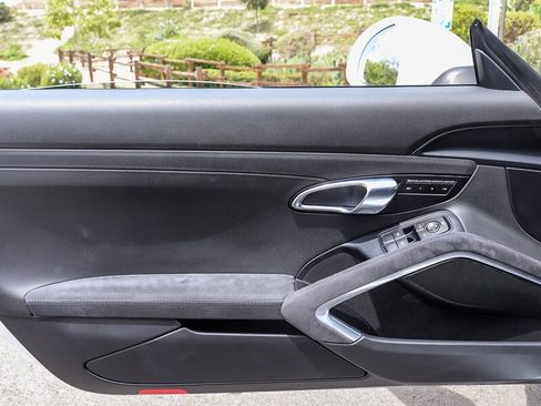 Used 2019 Porsche 911 Carrera GTS image 42