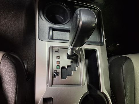 Used 2020 Toyota 4Runner SR5 Premium image 17