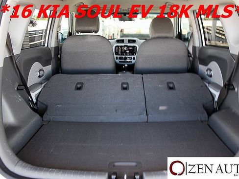 Used 2016 Kia Soul EV FWD image 32