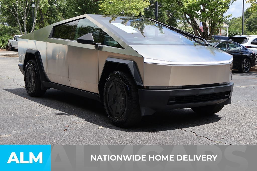 Used 2024 Tesla Cybertruck AWD Crew Cab image 4