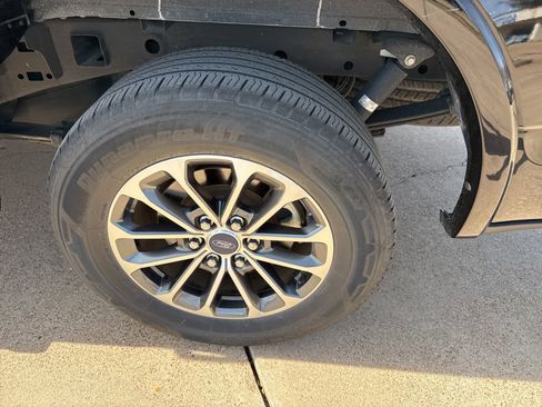 Used 2020 Ford F150 XLT w/ Equipment Group 302A Luxury image 10