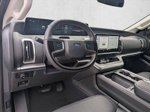 New 2025 Ford Expedition Max Platinum w/ Driver's Package image 3