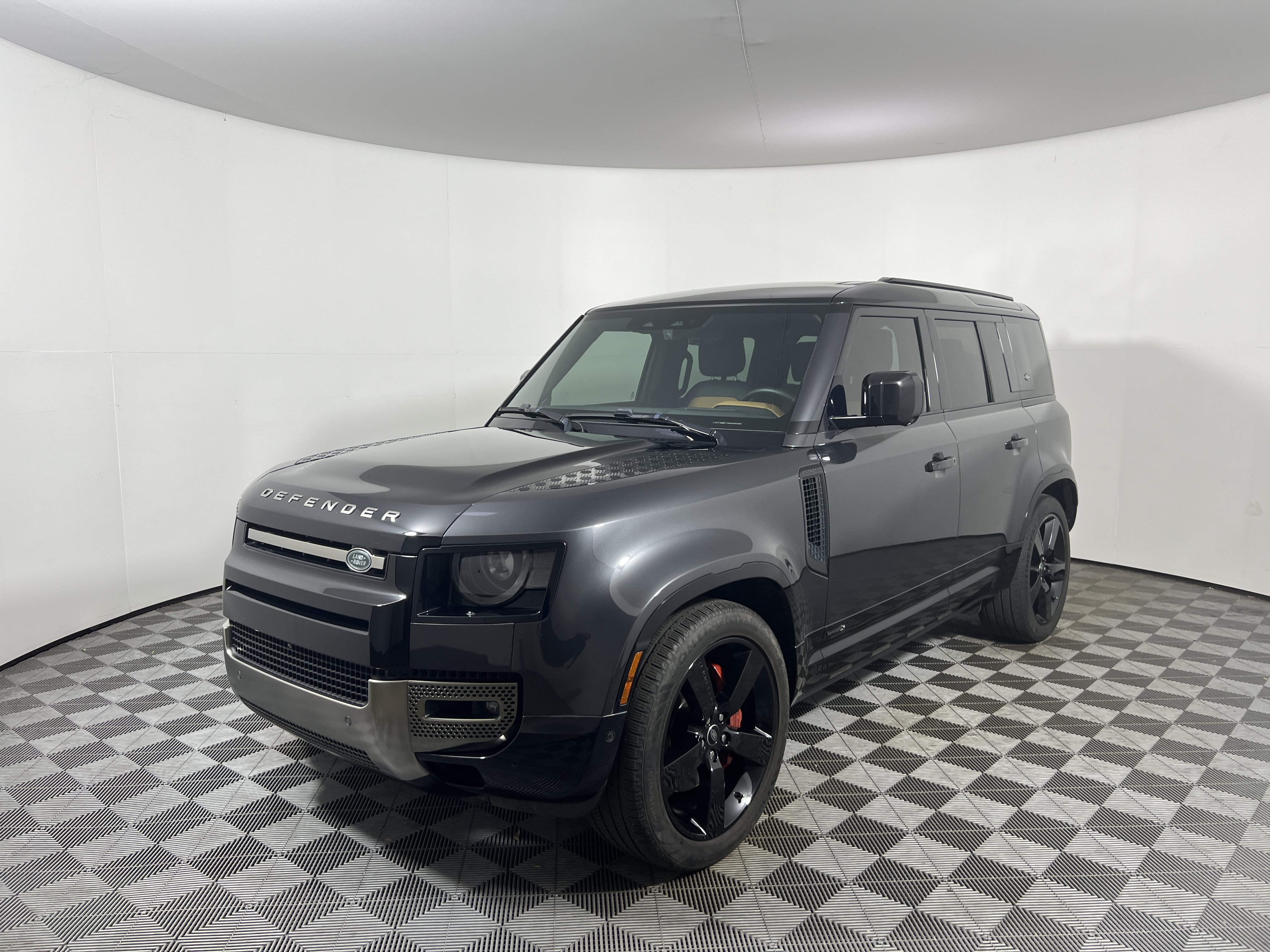 Used 2023 Land Rover Defender 110 X AWD/4WD image 9