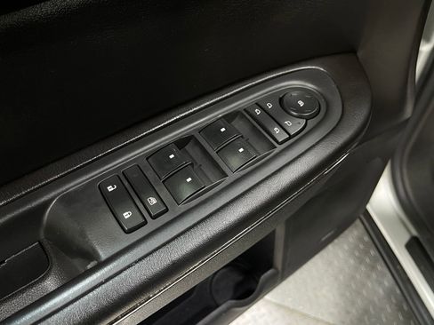 Used 2017 GMC Acadia Limited SLT FWD image 16