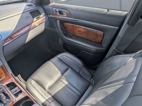 Used 2013 Lincoln MKS FWD image 16