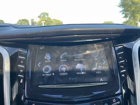 Used 2020 Cadillac Escalade Platinum AWD/4WD image 28
