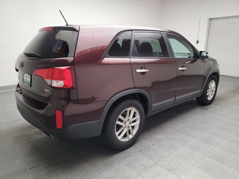 Used 2014 Kia Sorento LX FWD image 9