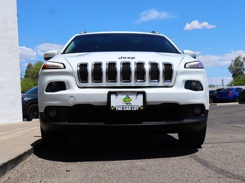 Used 2016 Jeep Cherokee Limited image 17