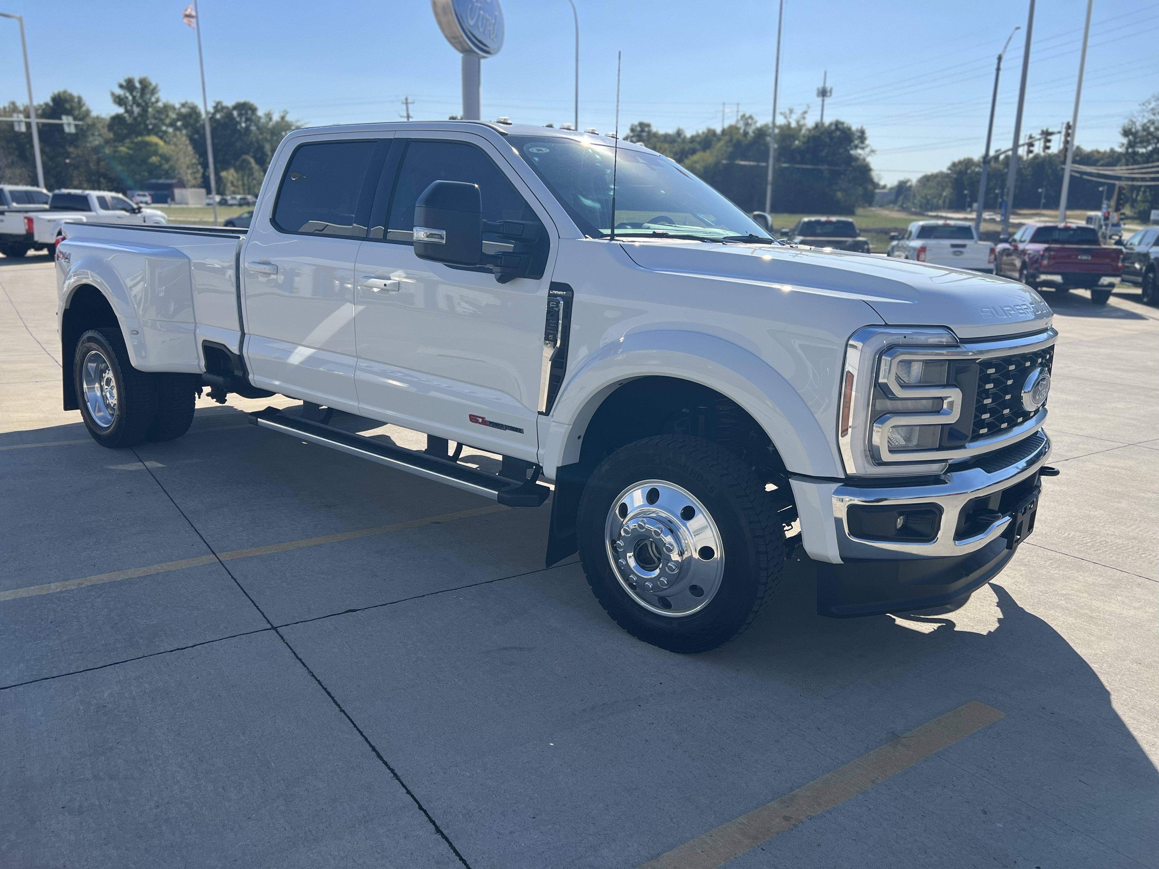 Used 2026 Ford F450 Lariat w/ FX4 Off-Road Package AWD/4WD image 14