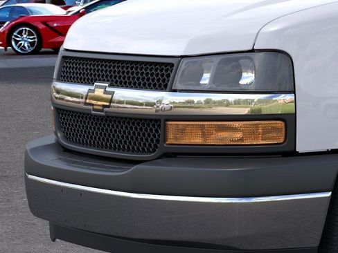 New 2025 Chevrolet Express 3500 Extended w/ Driver Convenience Package image 14
