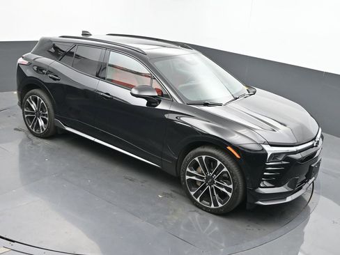 Used 2025 Chevrolet Blazer EV SS w/ Performance Package image 39