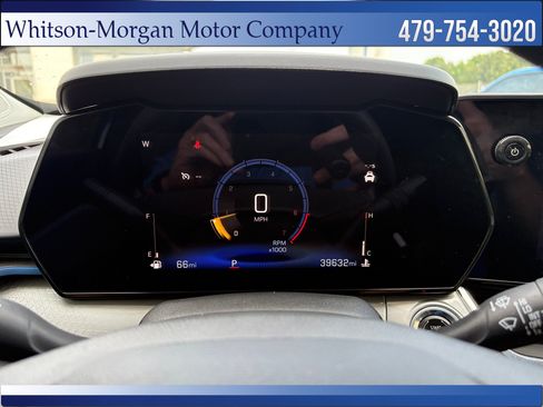 Used 2024 Chevrolet Trax LT FWD image 18