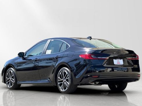 New 2026 Toyota Camry XLE AWD/4WD image 5