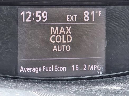 Used 2010 Toyota Venza FWD image 17