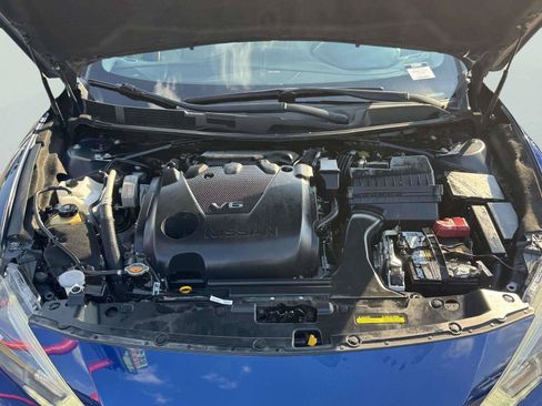 Used 2017 Nissan Maxima Platinum w/ Interior Lighting Package FWD image 61