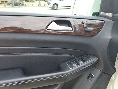 Used 2013 Mercedes-Benz ML 350 BlueTEC 4MATIC image 15