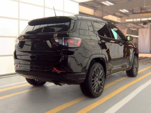 Used 2022 Jeep Compass High Altitude AWD/4WD image 3