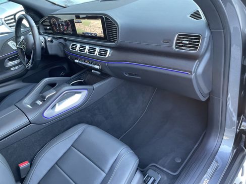 Certified 2025 Mercedes-Benz GLS 450 4MATIC image 50