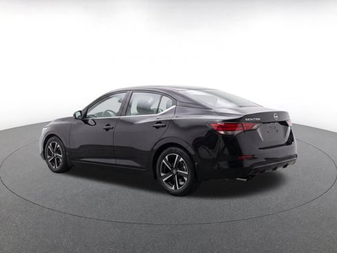 Used 2025 Nissan Sentra SV FWD image 5