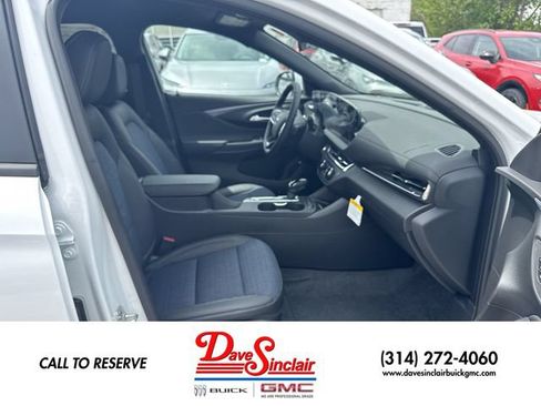 New 2026 Buick Envista Preferred w/ Convenience I Package FWD image 23