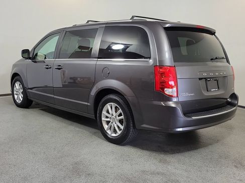 Used 2020 Dodge Grand Caravan SXT FWD image 5