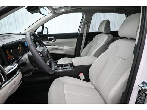 New 2026 Kia Sorento S image 18